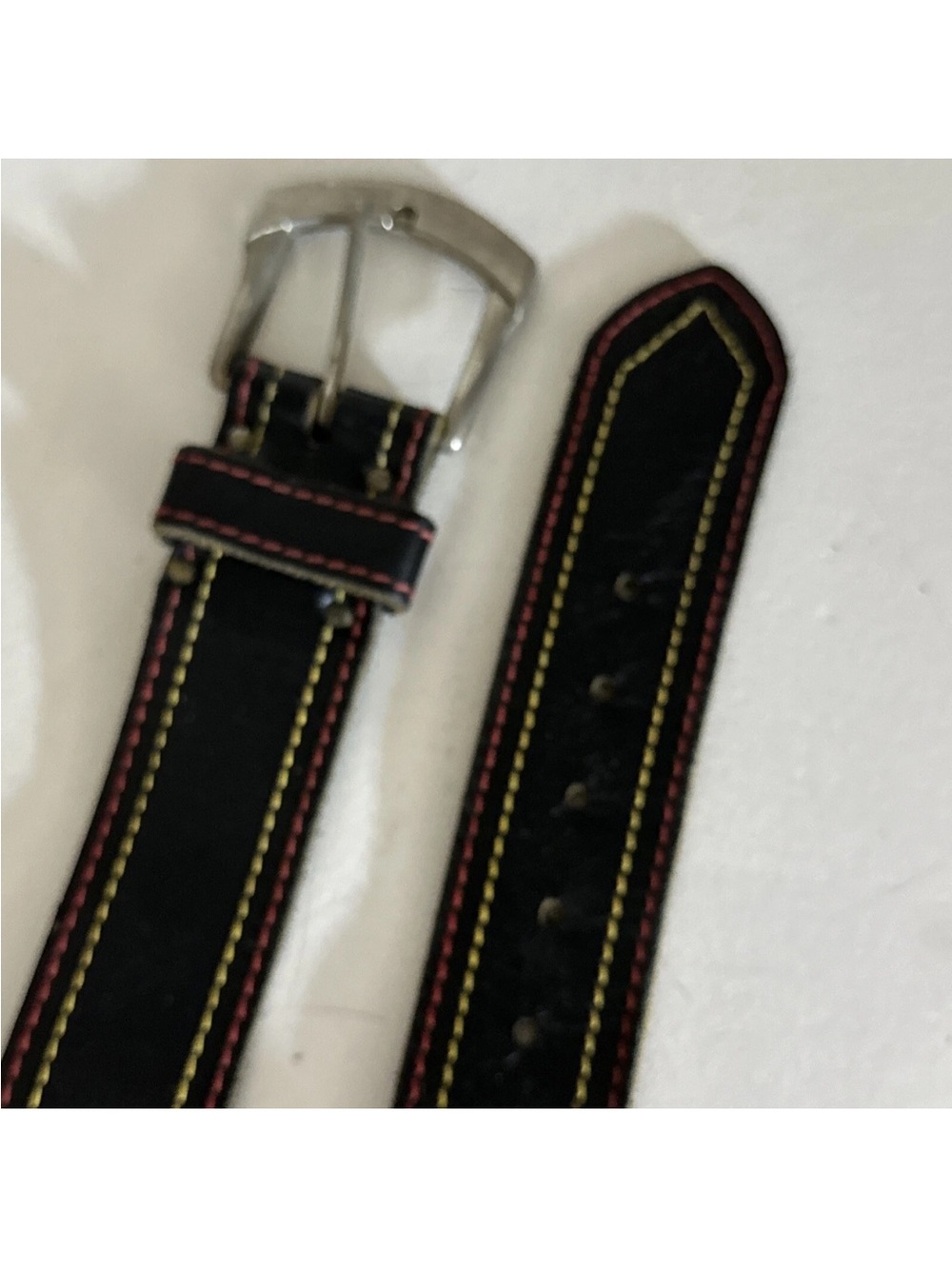 VINTAGE BLACK LEATHER BELT YELLOW RED STITCHING - Picture 4 of 7